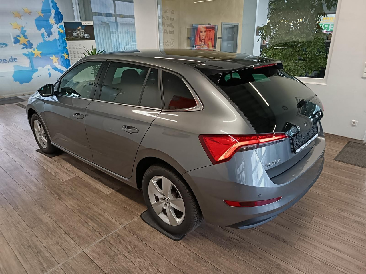 Skoda Scala Style 1,5 TSI DSG*PANO*LED*DAB*ALLWETTER* - Berlina: foto 4 Skoda Scala Style 1,5 TSI DSG*PANO*LED*DAB*ALLWETTER* - Berlina: foto 4
