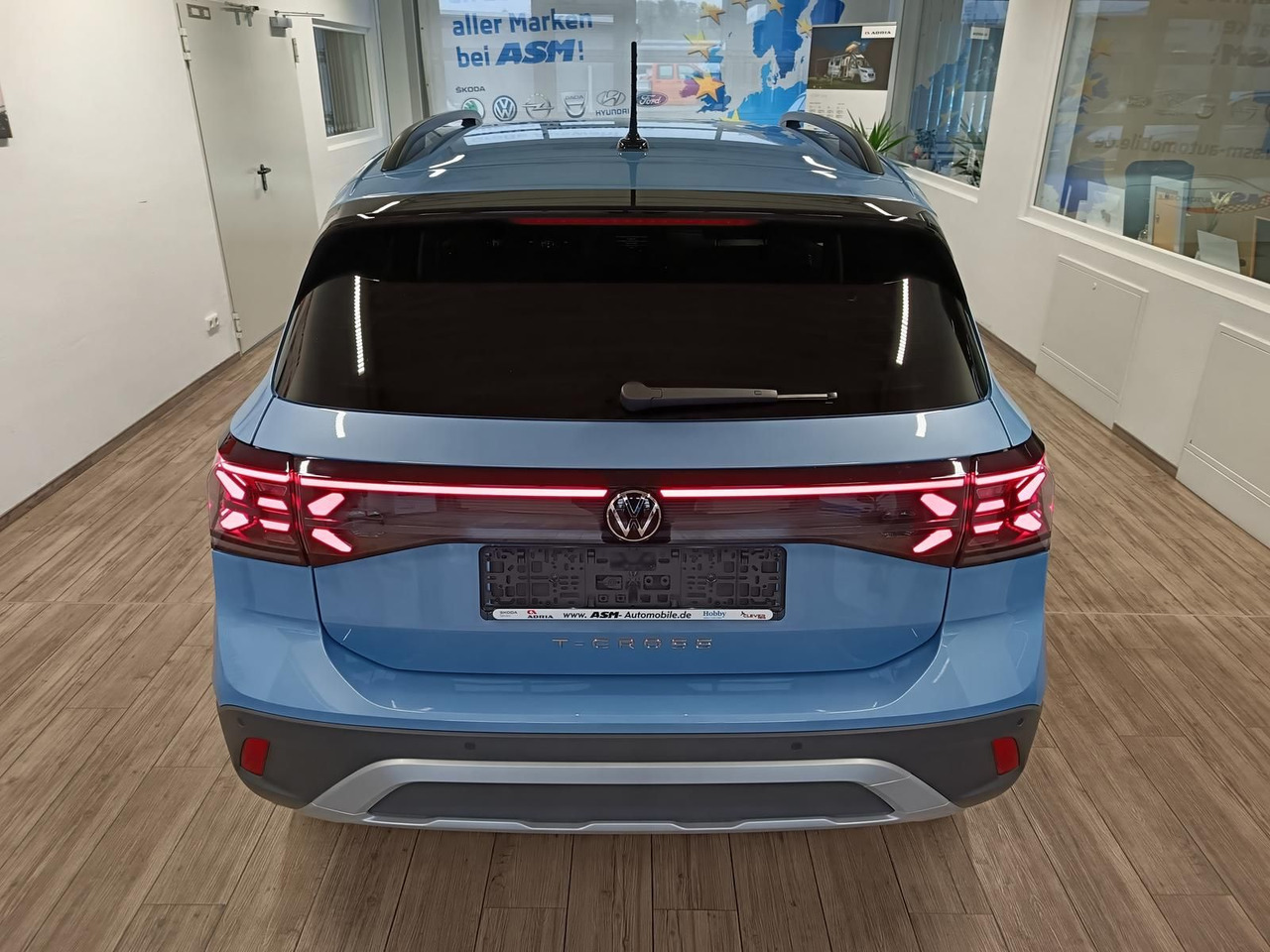 Volkswagen T-Cross Life 1.5 TSI DSG*AHK*MATRIX LED*ACC*SHZ* - SUV/ Fuoristrada: foto 5 Volkswagen T-Cross Life 1.5 TSI DSG*AHK*MATRIX LED*ACC*SHZ* - SUV/ Fuoristrada: foto 5