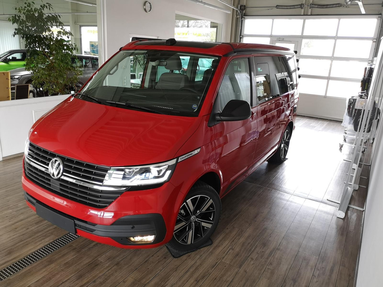 Volkswagen T6.1 California Coast DSG*SONDERZINSAKTION 3,99% - Pulmino: foto 4 Volkswagen T6.1 California Coast DSG*SONDERZINSAKTION 3,99% - Pulmino: foto 4