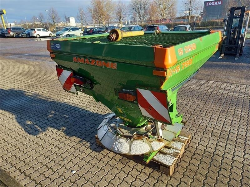 Amazone E+S 750 - Spargisale per Veicolo speciale/ Comunale: foto 4 Amazone E+S 750 - Spargisale per Veicolo speciale/ Comunale: foto 4