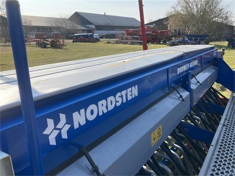 He-Va Doublet COMBI-SEEDER VB 4M - Seminatrice combinata: foto 5 He-Va Doublet COMBI-SEEDER VB 4M - Seminatrice combinata: foto 5