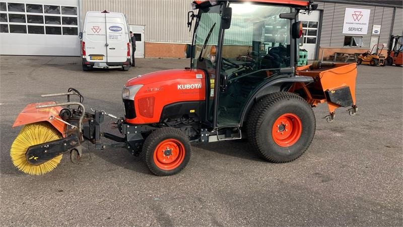 Kubota ST341 inkl. 150 cm kost og udlægger - Trattore comunale: foto 2 Kubota ST341 inkl. 150 cm kost og udlægger - Trattore comunale: foto 2