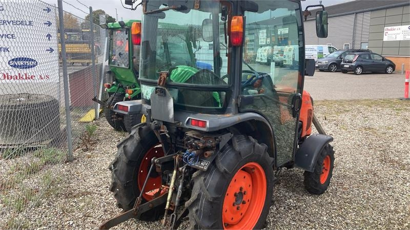 Kubota STW37 Kun 1145 timer - Trattore comunale: foto 3 Kubota STW37 Kun 1145 timer - Trattore comunale: foto 3