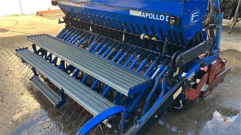 Kuhn HR 3001 M med Fiona Apollo - Seminatrice combinata: foto 4 Kuhn HR 3001 M med Fiona Apollo - Seminatrice combinata: foto 4