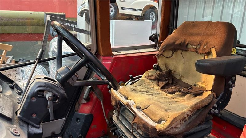 Massey Ferguson 699 - Trattore: foto 5 Massey Ferguson 699 - Trattore: foto 5