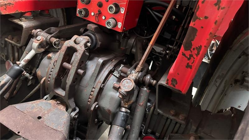 Massey Ferguson 699 - Trattore: foto 3 Massey Ferguson 699 - Trattore: foto 3