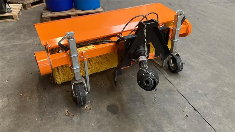 Nesbo FM 1500 P 1000H PTO - A-ramme kat. 1SS - Spazzola: foto 2 Nesbo FM 1500 P 1000H PTO - A-ramme kat. 1SS - Spazzola: foto 2