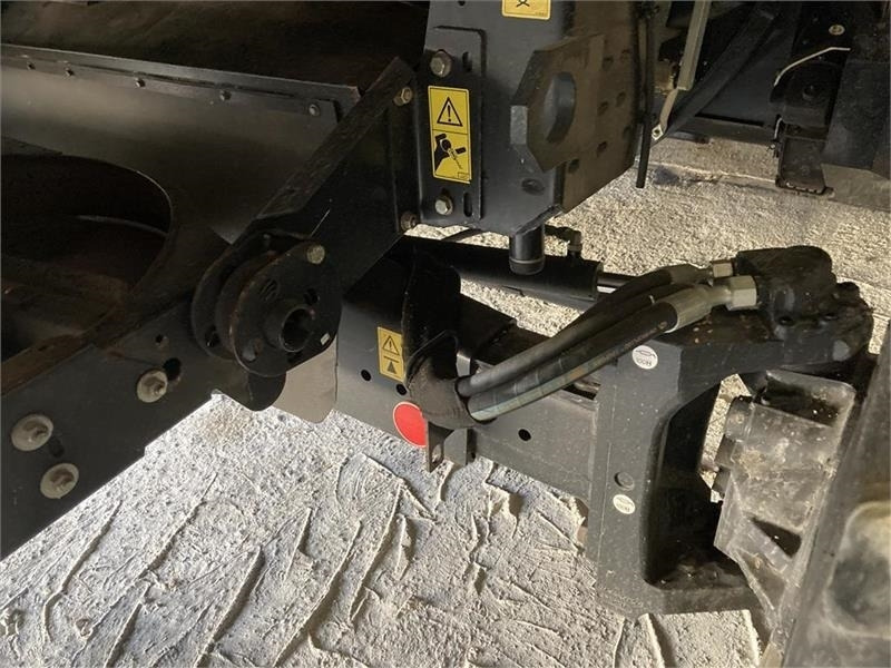 New Holland CR9090 35 fod VF bord og 4wd mm. - Mietitrebbia: foto 5 New Holland CR9090 35 fod VF bord og 4wd mm. - Mietitrebbia: foto 5