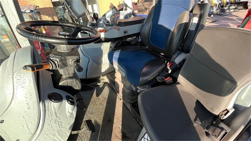 New Holland T7.315 HD AutoComand - Trattore: foto 5 New Holland T7.315 HD AutoComand - Trattore: foto 5