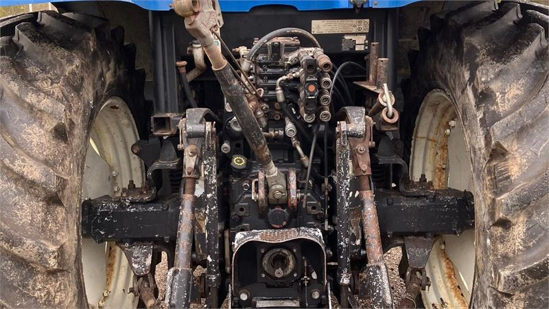 New Holland TS 115 A  - Trattore: foto 5 New Holland TS 115 A  - Trattore: foto 5