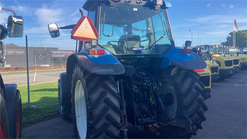 New Holland TS115 - Trattore: foto 3 New Holland TS115 - Trattore: foto 3