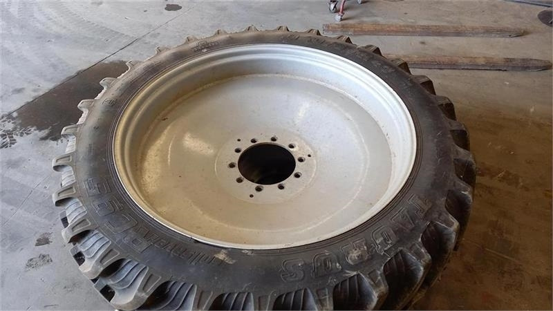 Taurus Sprøjtehjul 340/85R48 Taurus RC95. - Pneumatico per Macchina agricola: foto 1 Taurus Sprøjtehjul 340/85R48 Taurus RC95. - Pneumatico per Macchina agricola: foto 1