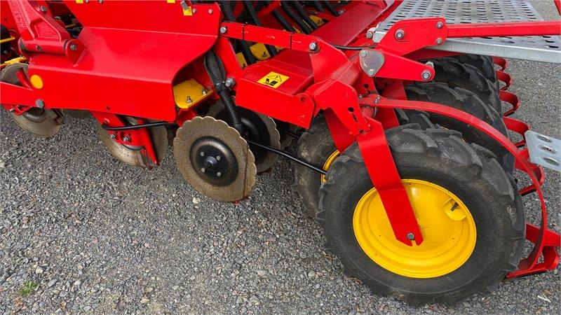 Vaderstad Rapid 400C Combi - Seminatrice combinata: foto 4 Vaderstad Rapid 400C Combi - Seminatrice combinata: foto 4