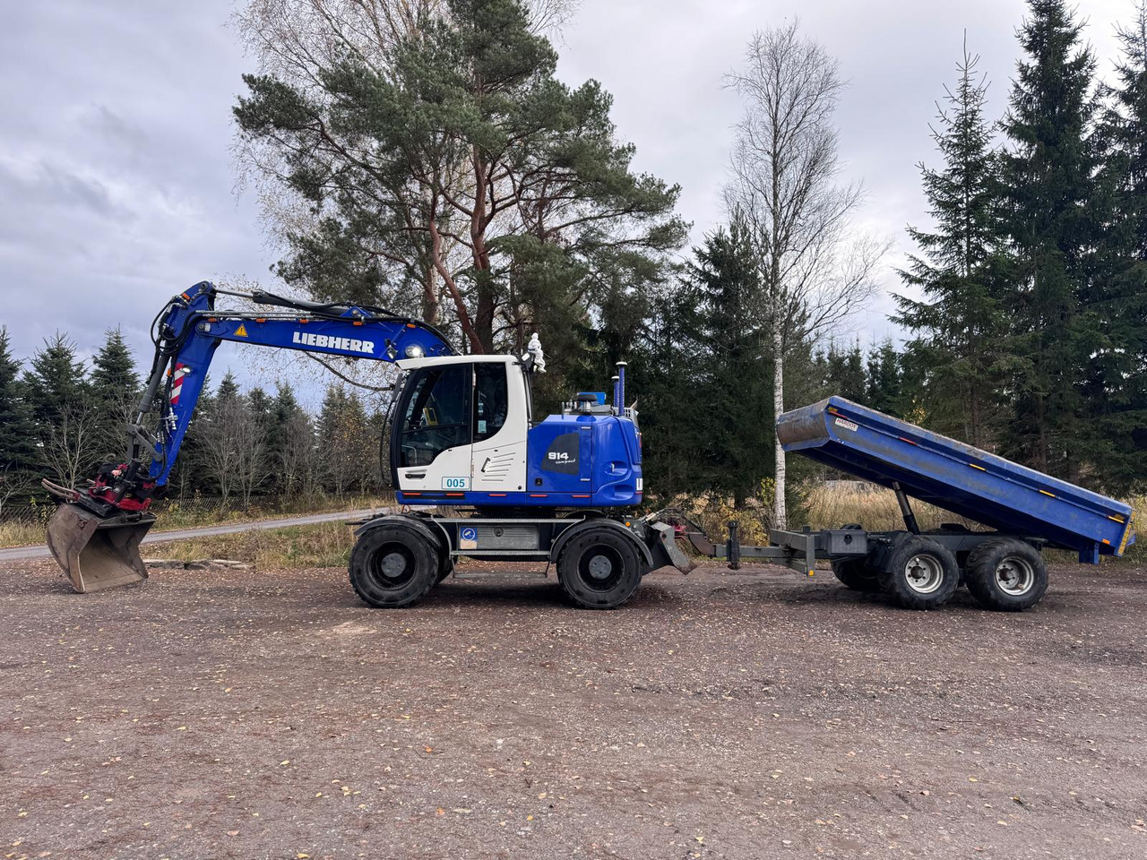 Liebherr A 914 Compact Litronic - Escavatore gommato: foto 4 Liebherr A 914 Compact Litronic - Escavatore gommato: foto 4