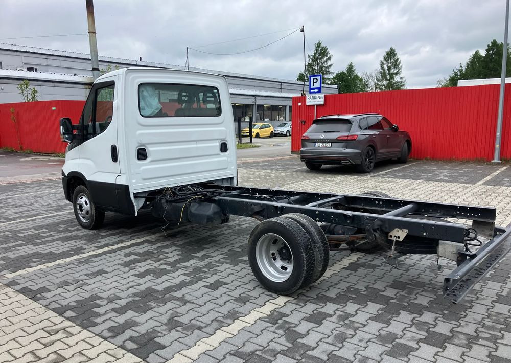 Iveco DAILY 35C13 ramo do zabudowy kiper wywrotka - Autocarro telaio: foto 4 Iveco DAILY 35C13 ramo do zabudowy kiper wywrotka - Autocarro telaio: foto 4