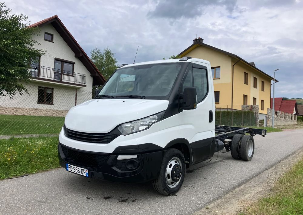 Iveco DAILY 35C14 ramo do zabudowy kiper wywrotka - Autocarro telaio: foto 1 Iveco DAILY 35C14 ramo do zabudowy kiper wywrotka - Autocarro telaio: foto 1