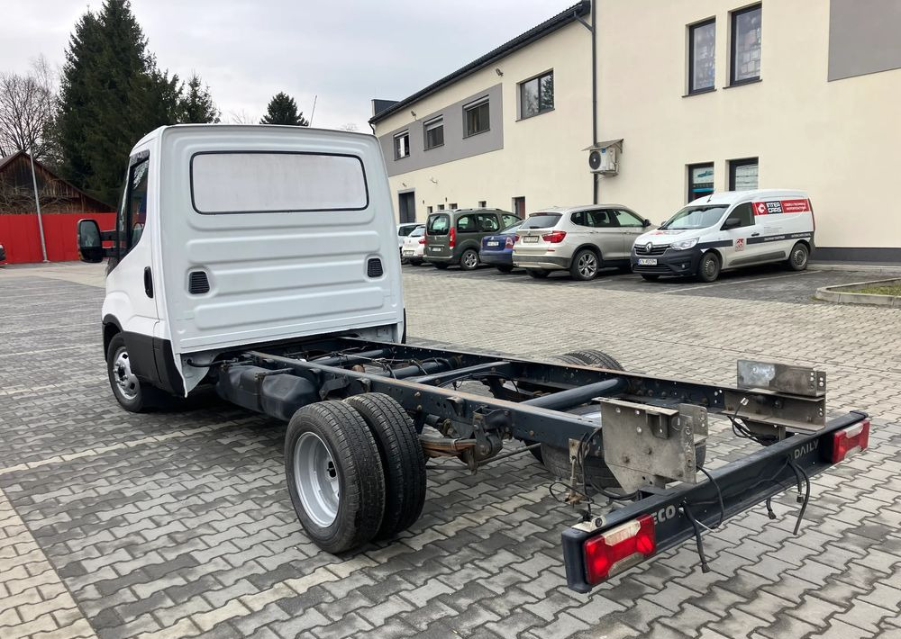 Iveco DAILY 35C14 ramo do zabudowy kiper wywrotka - Autocarro telaio: foto 4 Iveco DAILY 35C14 ramo do zabudowy kiper wywrotka - Autocarro telaio: foto 4