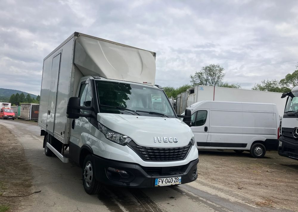 Iveco DAILY 35C16 kontener kurierka 3.0 silnik - Furgone box: foto 2 Iveco DAILY 35C16 kontener kurierka 3.0 silnik - Furgone box: foto 2