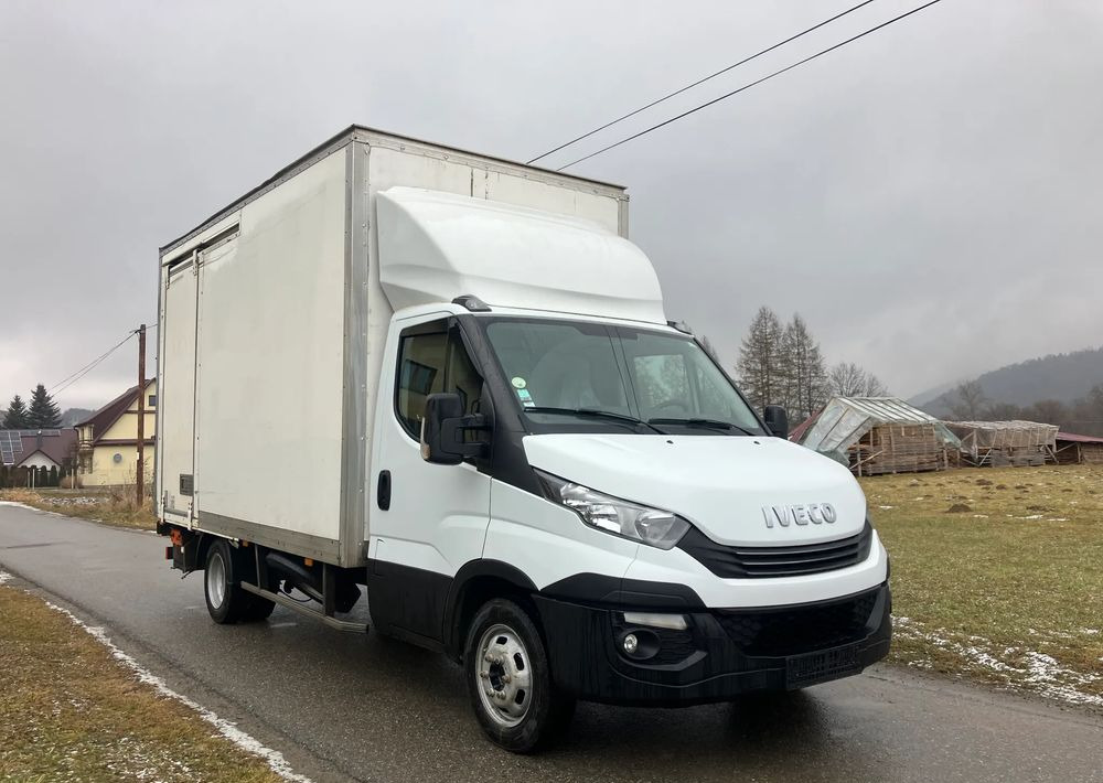 Iveco DAILY 35C16 kontener kurierka winda - Furgone box: foto 2 Iveco DAILY 35C16 kontener kurierka winda - Furgone box: foto 2