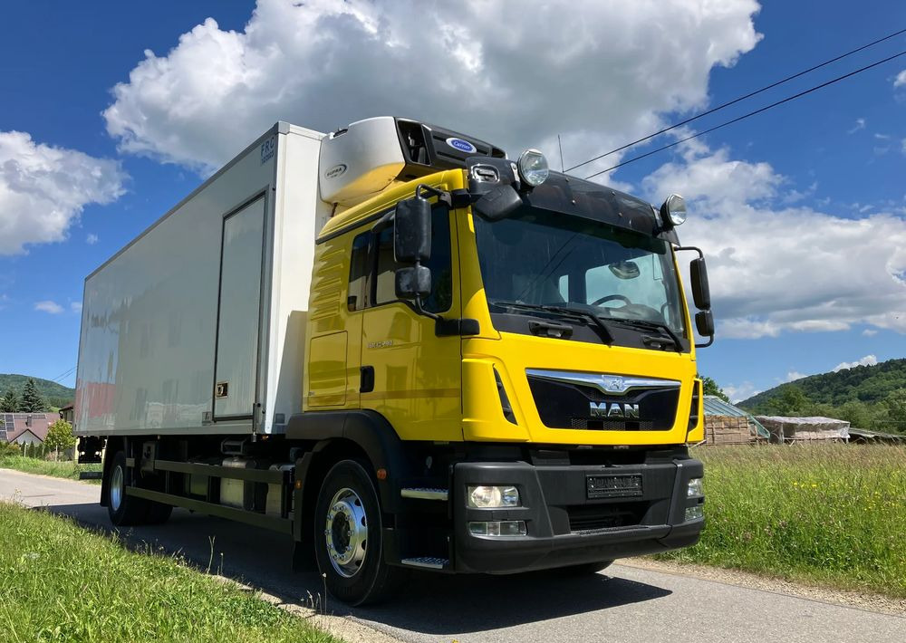 MAN MAN TGM 18.290 SYPIALKA chłodnia izoterma kontener - Autocarro frigorifero: foto 2 MAN MAN TGM 18.290 SYPIALKA chłodnia izoterma kontener - Autocarro frigorifero: foto 2