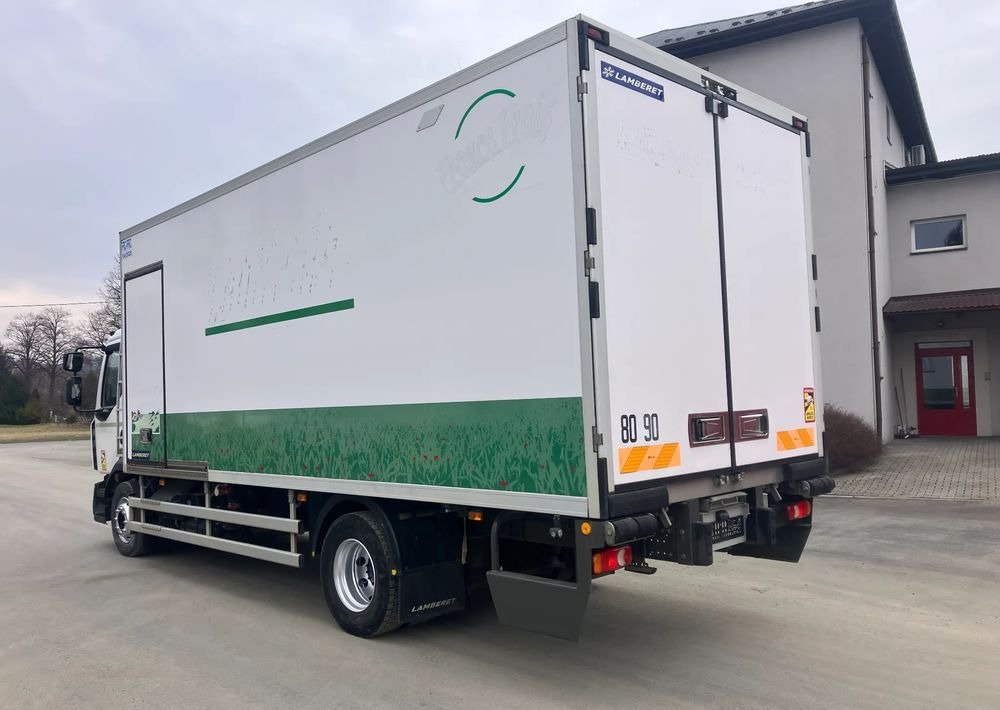 Renault Renault Gama D 250 chłodnia izoterma 16 PALET - Autocarro frigorifero: foto 4 Renault Renault Gama D 250 chłodnia izoterma 16 PALET - Autocarro frigorifero: foto 4