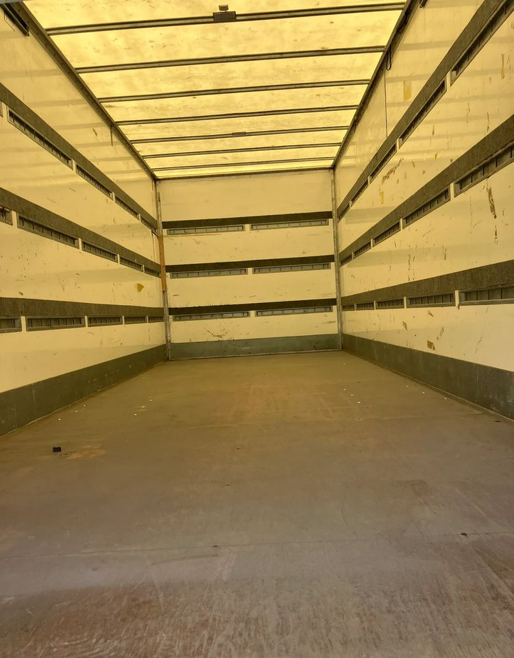 Renault Renault Midlum 220 dxi Kurierka kontener - Autocarro furgonato: foto 5 Renault Renault Midlum 220 dxi Kurierka kontener - Autocarro furgonato: foto 5