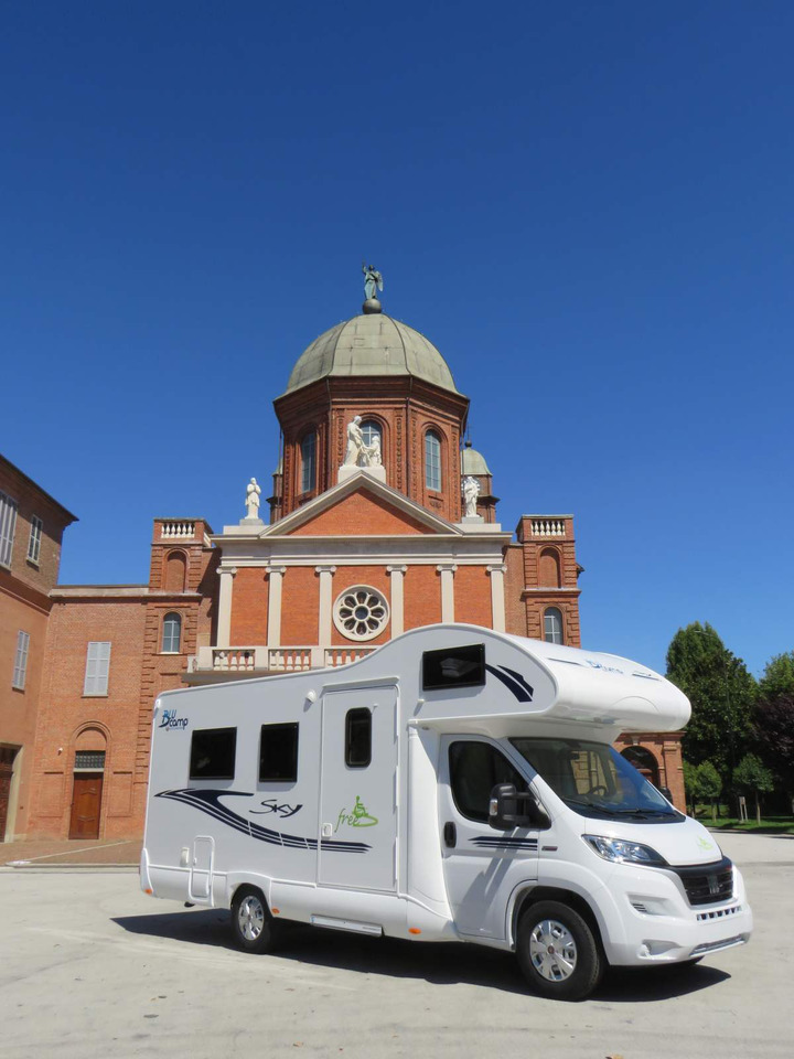 Fiat Ducato RETRACTABLE PLATFORM (300KG CAPACITY) - Camper mansardato: foto 4 Fiat Ducato RETRACTABLE PLATFORM (300KG CAPACITY) - Camper mansardato: foto 4