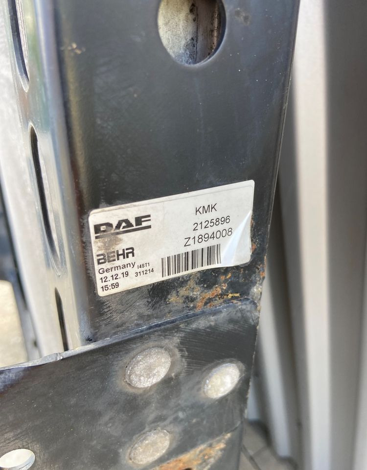 Chłodnica wody DAF XF 106 euro 6 chłodnica cieczy 2019 - Radiatore per Camion: foto 3 Chłodnica wody DAF XF 106 euro 6 chłodnica cieczy 2019 - Radiatore per Camion: foto 3