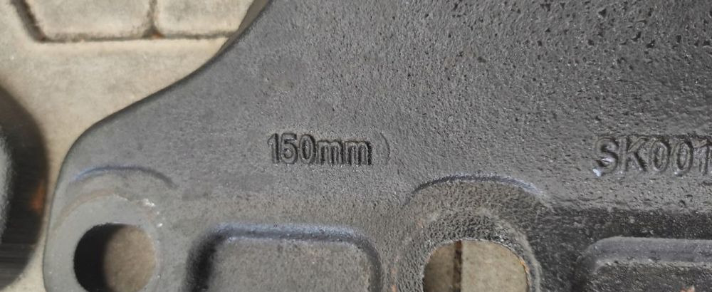 ŁAPA ŁAPY POD SIODŁO JOST 150mm NOWE - Ralla per Camion: foto 3 ŁAPA ŁAPY POD SIODŁO JOST 150mm NOWE - Ralla per Camion: foto 3