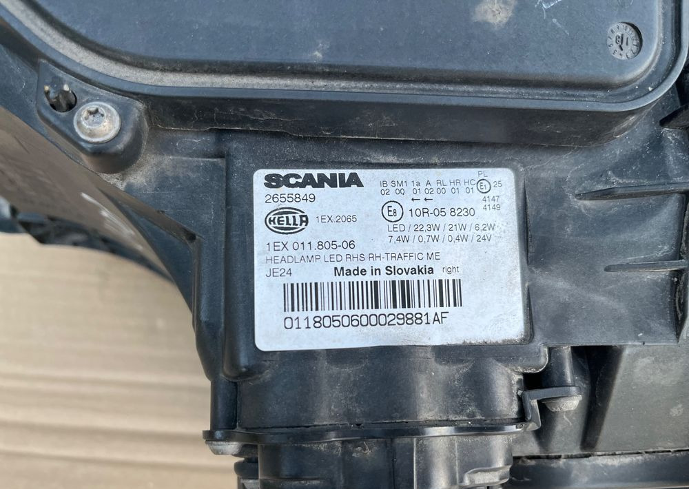 Lampa LED Scania R S NGS NGR reflektor 2655849 - Luce/ Illuminazione per Camion: foto 3 Lampa LED Scania R S NGS NGR reflektor 2655849 - Luce/ Illuminazione per Camion: foto 3