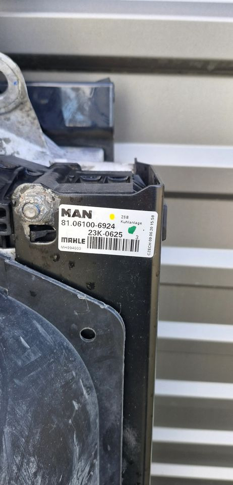 MAN TG3 TGX CHŁODNICA KOMPLET CHŁODNIC - Sistema di raffreddamento: foto 4 MAN TG3 TGX CHŁODNICA KOMPLET CHŁODNIC - Sistema di raffreddamento: foto 4