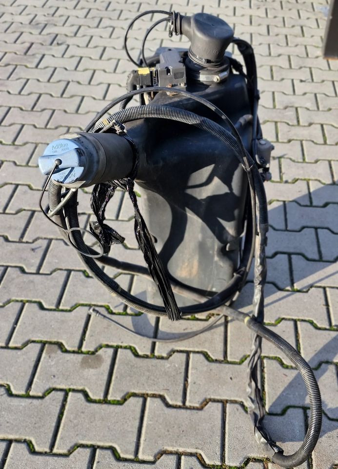 MAN TG3 TGX ZBIORNIK ADBLUE 81.15402-5037 - Sistema di alimentazione: foto 4 MAN TG3 TGX ZBIORNIK ADBLUE 81.15402-5037 - Sistema di alimentazione: foto 4