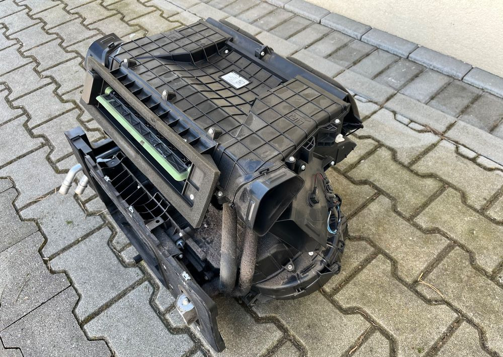Nagrzewnica DAF XF 106 euro 6 lift dmuchawa - Riscaldamento/ Ventilazione per Camion: foto 2 Nagrzewnica DAF XF 106 euro 6 lift dmuchawa - Riscaldamento/ Ventilazione per Camion: foto 2