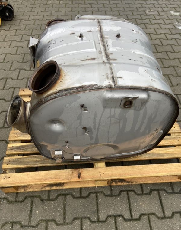 Obudowa katalizatora Volvo FH 4 katalizator puszka - Convertitore catalitico per Camion: foto 3 Obudowa katalizatora Volvo FH 4 katalizator puszka - Convertitore catalitico per Camion: foto 3