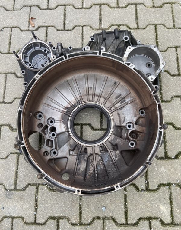 Obudowa sprzęgła Scania R V8 2334555 skrzyni biegów rozrządu - Spingidisco frizione per Camion: foto 2 Obudowa sprzęgła Scania R V8 2334555 skrzyni biegów rozrządu - Spingidisco frizione per Camion: foto 2