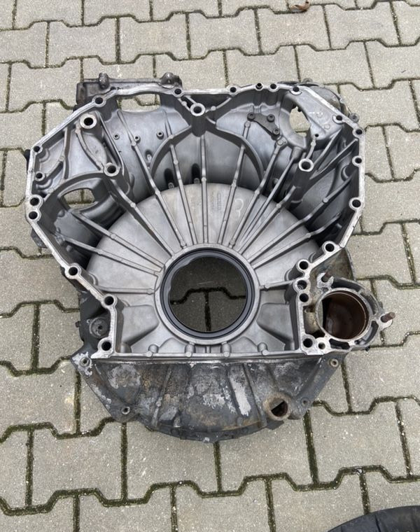Obudowa sprzęgła Scania R V8 2334555 skrzyni biegów rozrządu - Spingidisco frizione per Camion: foto 1 Obudowa sprzęgła Scania R V8 2334555 skrzyni biegów rozrządu - Spingidisco frizione per Camion: foto 1