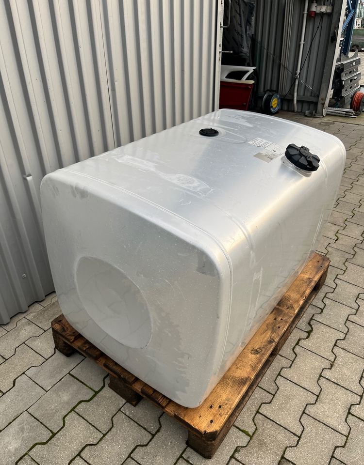 Zbiornik paliwa MAN TGX TGS 460 litrów bak - Sistema di alimentazione per Camion: foto 3 Zbiornik paliwa MAN TGX TGS 460 litrów bak - Sistema di alimentazione per Camion: foto 3