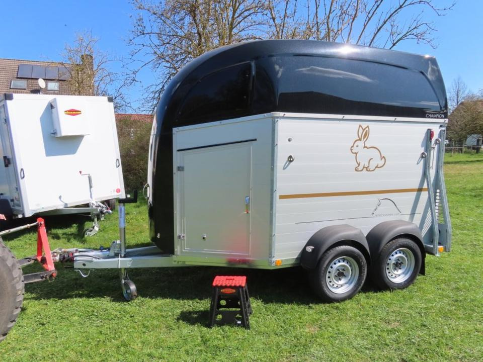Böckmann,Pferdeanhänger, "Champion R" ALUBODEN, Sattelka, 100 km - Trailer trasporto cavalli: foto 4 Böckmann,Pferdeanhänger, "Champion R" ALUBODEN, Sattelka, 100 km - Trailer trasporto cavalli: foto 4