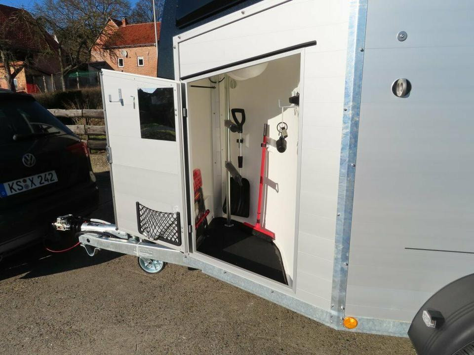 Trailer trasporto cavalli Böckmann Pferdeanhänger Champion R, Alub., 100 km/h: foto 13 Trailer trasporto cavalli Böckmann Pferdeanhänger Champion R, Alub., 100 km/h: foto 13
