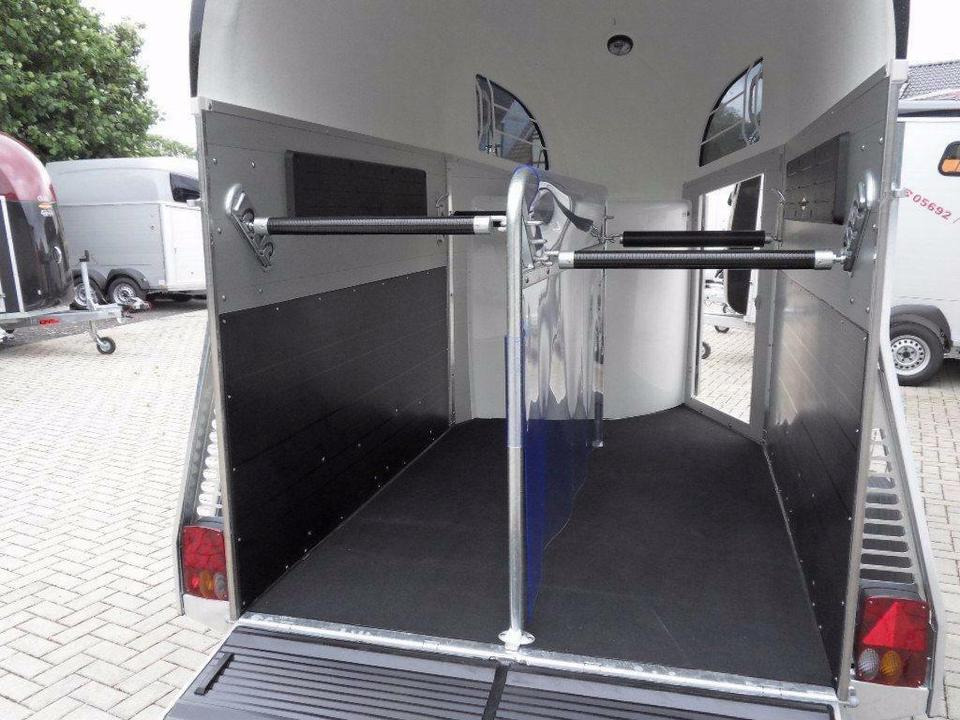 Böckmann Pferdeanhänger Champion R, Alub., 100 km/h - Trailer trasporto cavalli: foto 3 Böckmann Pferdeanhänger Champion R, Alub., 100 km/h - Trailer trasporto cavalli: foto 3