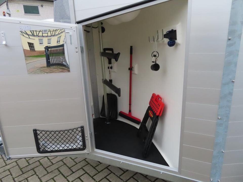 Böckmann Pferdeanhänger, Champion R,Flügeltür, Sattelka. 100 k - Trailer trasporto cavalli: foto 4 Böckmann Pferdeanhänger, Champion R,Flügeltür, Sattelka. 100 k - Trailer trasporto cavalli: foto 4