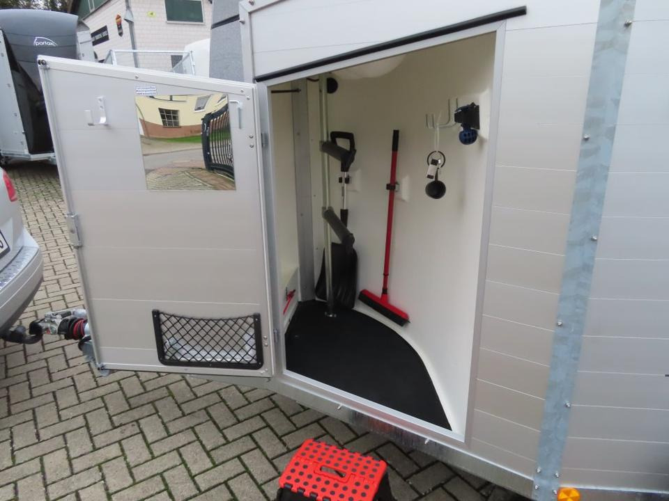 Böckmann Pferdeanhänger, Champion R,Flügeltür, Sattelka. 100 k - Trailer trasporto cavalli: foto 3 Böckmann Pferdeanhänger, Champion R,Flügeltür, Sattelka. 100 k - Trailer trasporto cavalli: foto 3