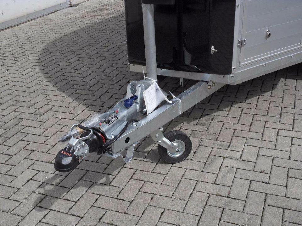Böckmann Pferdeanhänger Champion R, Flügeltürkombi - Trailer trasporto cavalli: foto 3 Böckmann Pferdeanhänger Champion R, Flügeltürkombi - Trailer trasporto cavalli: foto 3