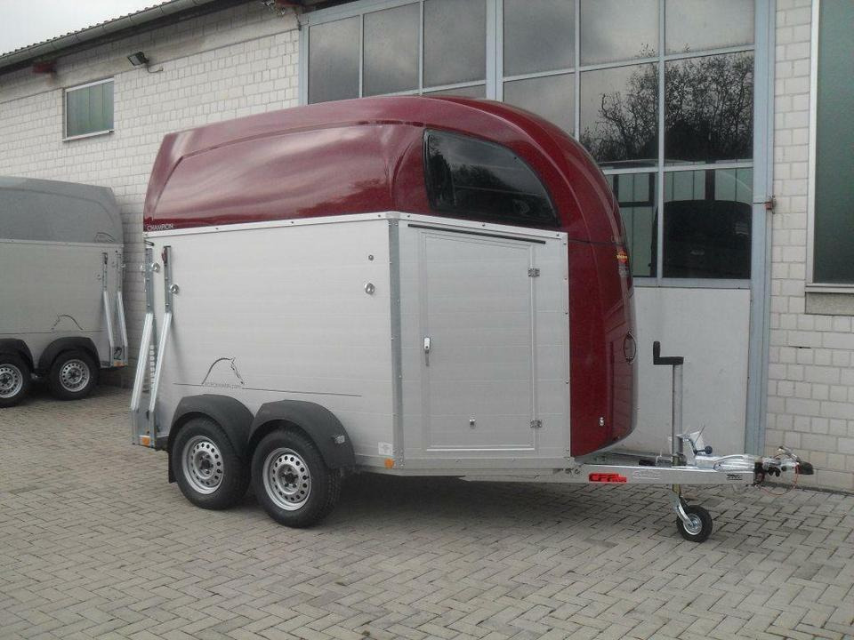 Böckmann Pferdeanhänger Champion R, SaKa., 100 km/h - Trailer trasporto cavalli: foto 2 Böckmann Pferdeanhänger Champion R, SaKa., 100 km/h - Trailer trasporto cavalli: foto 2