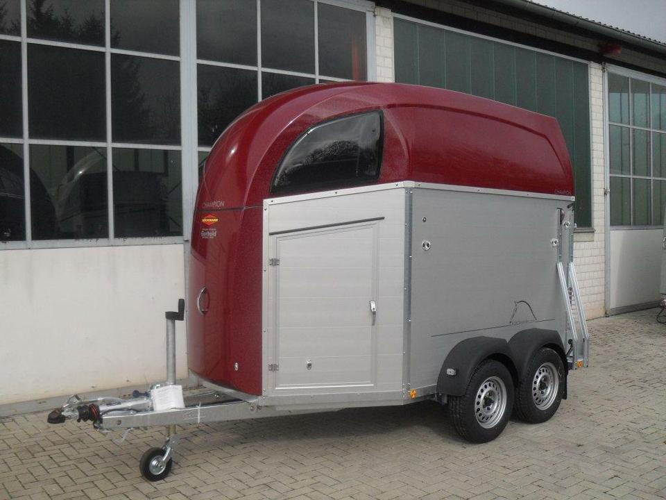 Böckmann Pferdeanhänger Champion R, SaKa., 100 km/h - Trailer trasporto cavalli: foto 1 Böckmann Pferdeanhänger Champion R, SaKa., 100 km/h - Trailer trasporto cavalli: foto 1