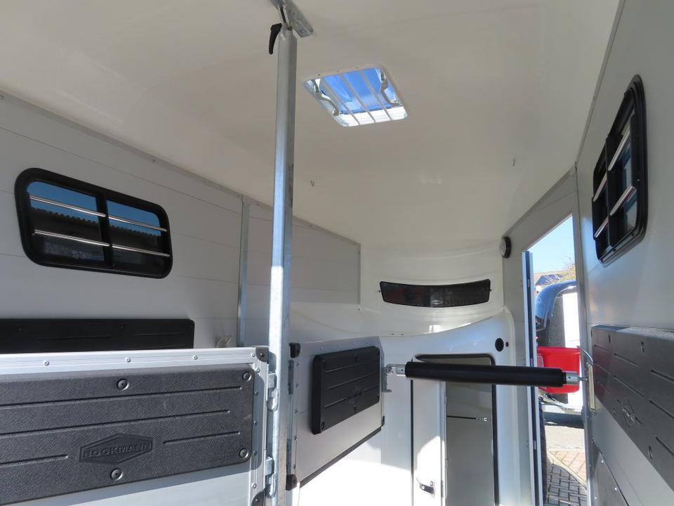 Trailer trasporto cavalli Böckmann Portax SKA 2025 Neu, Pferdeanhänger Sattelkammer,100 km: foto 7 Trailer trasporto cavalli Böckmann Portax SKA 2025 Neu, Pferdeanhänger Sattelkammer,100 km: foto 7