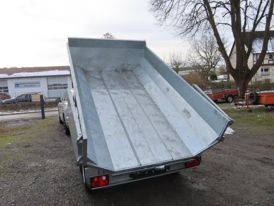 PKW Anhänger Kipper Muldenkipper Auffahrschienen 3,5t 100km/h - Rimorchio ribaltabile: foto 5 PKW Anhänger Kipper Muldenkipper Auffahrschienen 3,5t 100km/h - Rimorchio ribaltabile: foto 5