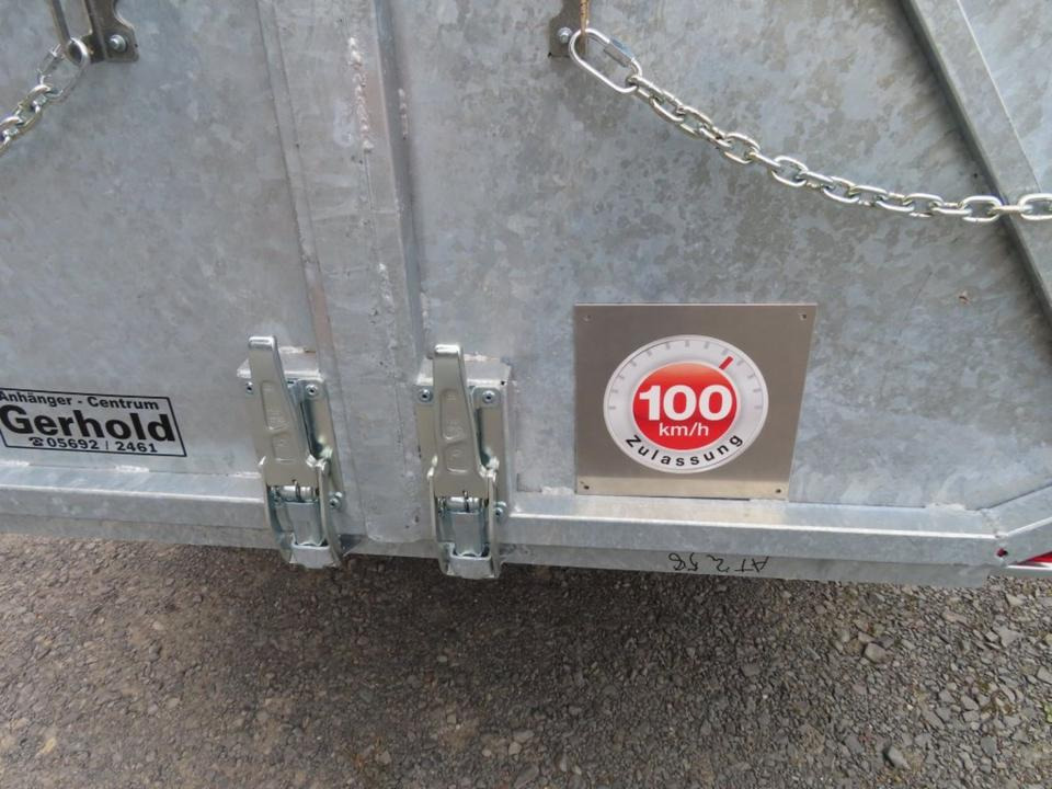 PKW Anhänger Kipper Muldenkipper Auffahrschienen 3,5t 100km/h - Rimorchio ribaltabile: foto 5 PKW Anhänger Kipper Muldenkipper Auffahrschienen 3,5t 100km/h - Rimorchio ribaltabile: foto 5