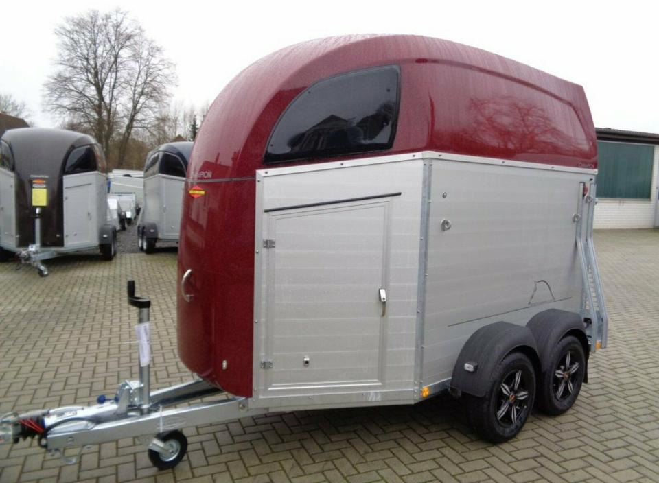 Pferdeanhänger Champion R, SaKa. 100 km/h - Trailer trasporto cavalli: foto 2 Pferdeanhänger Champion R, SaKa. 100 km/h - Trailer trasporto cavalli: foto 2