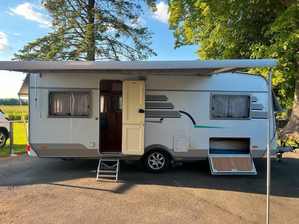 Wohnwagen Hymer Top Ausstattung Mover Vohrzelt 4x Schlafplätze WC - Caravan: foto 1 Wohnwagen Hymer Top Ausstattung Mover Vohrzelt 4x Schlafplätze WC - Caravan: foto 1